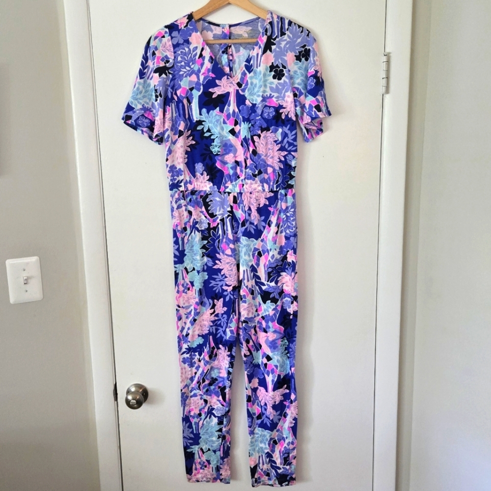 Lilly Pulitzer girls size XL short sleeve jumpsuit